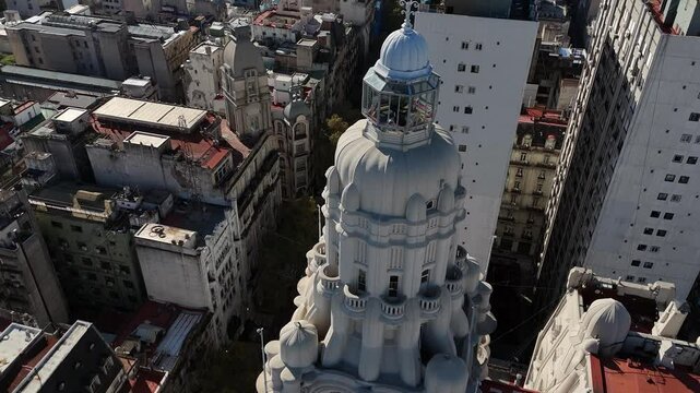 El Palacio Barolo. C&uacute;pula. Buenos Aires. Congreso. Montserrat. Arquitectura G&oacute;tica, arquitectura modernista. Turismo Buenos Aires. Faro, Visor.