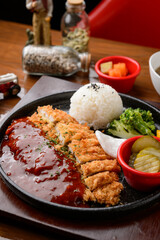 Tonkatsu set meal
