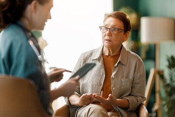 patient and a doctor talking