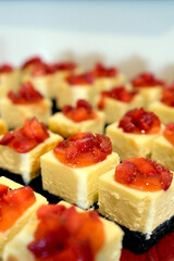 Mini Strawberry Cake