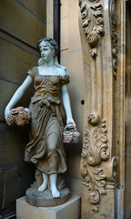 Obraz premium Classical marble statue detail in Shanghai garden courtyard