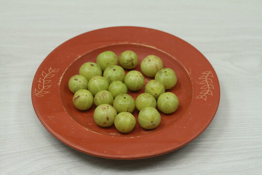 fresh green Amloki