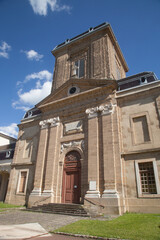 Façade d'une vieille église