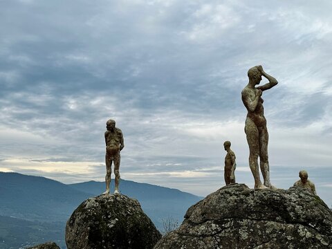 Esculturas en El Mirador de la Memoria, El Torno, C&aacute;ceres