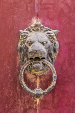 Malta, Mdina. Knocker in the shape of a lion's head.