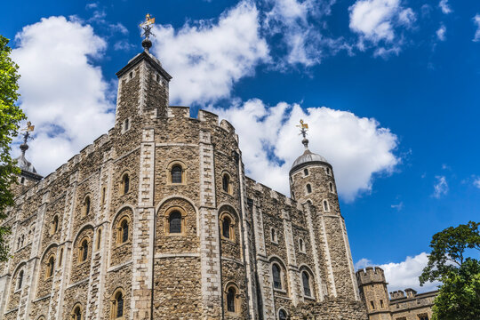 Tower of London, London, England. Tower castle built by William the Conqueror in 1078. Tower houses the Crown Jewels.