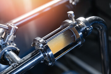 Production brewery, control of transparency of beer wort after filtration