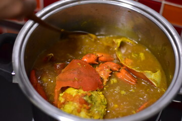 yellow curry with serrated mud crab, Fresh serrated mud crabs prepare to sell on street food market, Giant Mud Crabs, Serrated mud crab, Mangrove crab, Black crab,nighttime