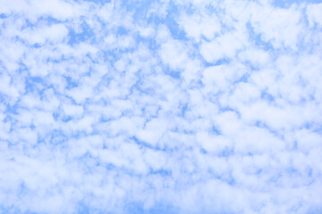 The sky is cloudy. Cumulus overcast.