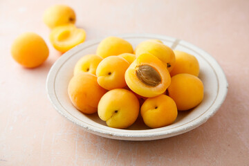 Fresh apricots in a bowl