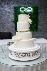 A beautiful 4-tier wedding cake