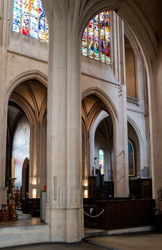 Les vitraux de l'&eacute;glise de Saint Severin dans le centre de Paris en France