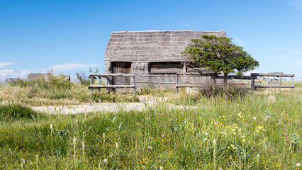 Cabane de pêcheur au bord de l'étang de Canet Saint Nazaire	