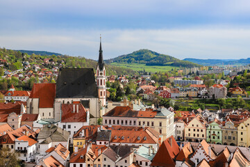 Obraz premium St Vitus church in the middle of historical city centre.