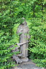 Obraz premium statue in the garden