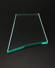 Glass is made from natural and abundant raw materials (sand, soda ash and limestone) that are melted at high temperature to form a new material: glass.