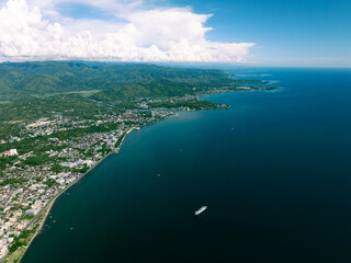 Obraz premium Tropical Estuary Town Aerial Exploration
