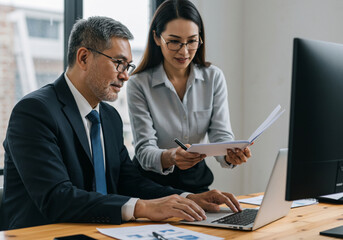 Obraz premium Business professionals collaborating