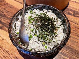 釜揚げしらす丼