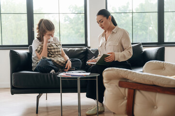 Girl at a psychologist's appointment