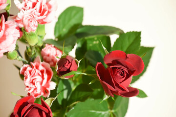 薔薇とカーネーション