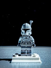 Obraz premium Star Wars Movie Franchise, LEGO Diorama Minifigure Mini Figure, Mandalorian Fictional Character, Fenn Shysa, Bounty Hunter, Boba Fett, LEGO Retail Store, London, UK