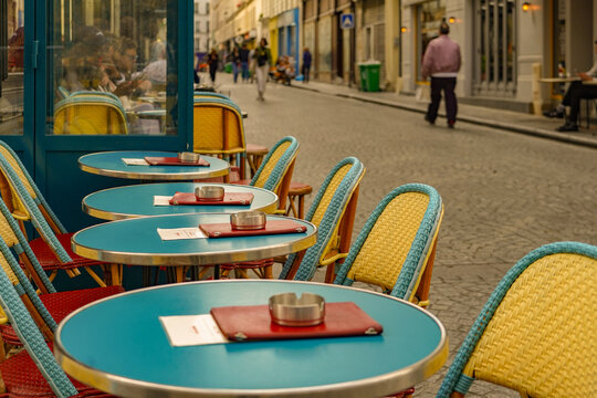 Fototapeta parisian cafe and bistro terrace, Montorgueil district