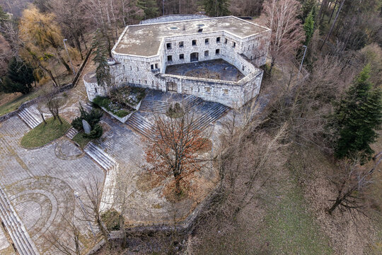 Aerial view of Spomen park Vraca with historic architecture and autumn foliage, Sarajevo, Bosnia and Herzegovina.