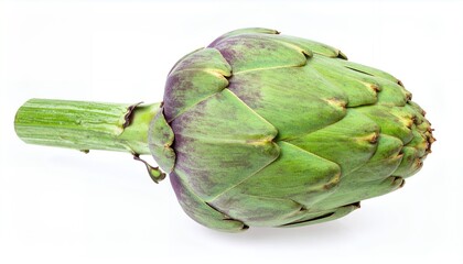 Obraz premium A fresh artichoke rests on a white background, showcasing its green and purple hues. This healthy vegetable is ready for cooking or culinary use.