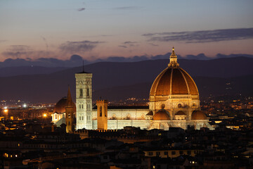 Fototapeta premium Santa Maria del Fiore Cathedral seen from Piazzale Michelangelo, Florence, Italy