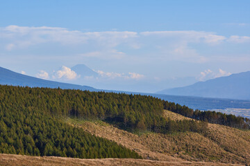 Obraz premium 長野県 ビーナスライン 霧ヶ峰からの富士山 