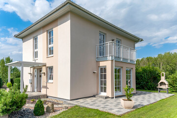 Einfamilienhaus mit Garten