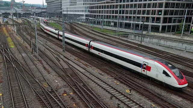 Train arriving at Z&uuml;rich main railway station, the central train station, in Switzerland largest city