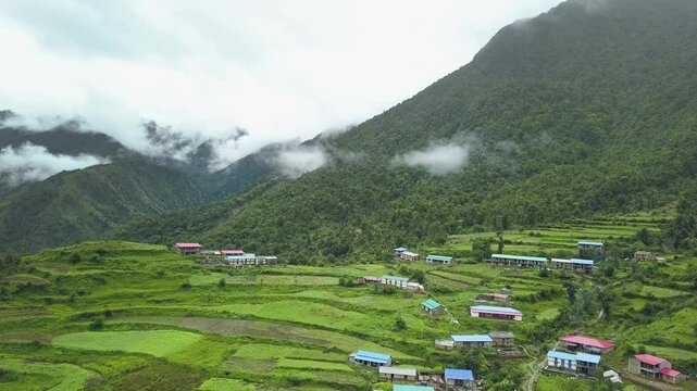 Didna Village, located in Uttarakhand, India, serves as a basecamp for several treks, including Brahmatal, Ronti Saddle, Ali Bedni Bugyal, and the Roopkund trek.