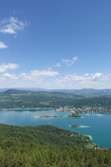 春のヴェルター湖