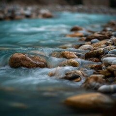 Obraz premium River flows around smooth rocks in nature during a daytime walk