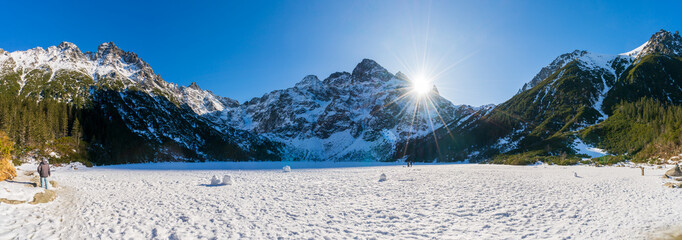Frozen Sea Eye lake in Tatra mountains. Poland  © Pawel Pajor