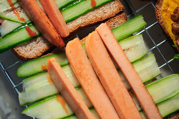 Delicious Cucumber and Ham Sandwiches