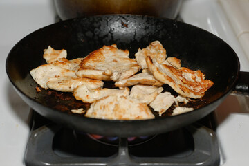 Pan with roasted chicken with a little soy sause