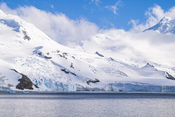 Hope Bay Antarctica photography with beautiful landscapes and penguins
