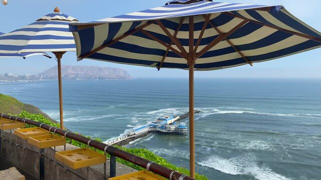 View on popular restaurant La Rosa N&aacute;utica on the pier