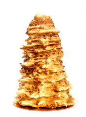 gâteau à la broche, spécialité Aveyronnaise ou Baumkuchen, spécialité Allemande, gâteau arbre Lituanien - photographie studio sur fond blanc