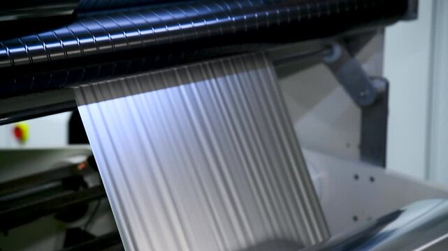 Flexo press for printing label