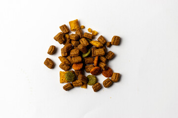 Dried cat food