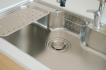 キッチンのステンレス排水口