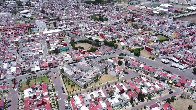 M&eacute;xico vecindario en ciudad de latioamerica clase media baja