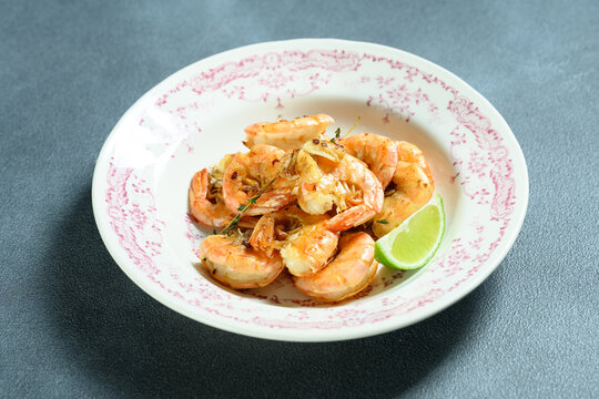 fried langoustines with lemon