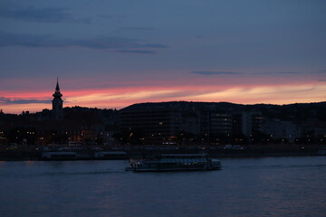 Fototapeta premium sunset over the river
