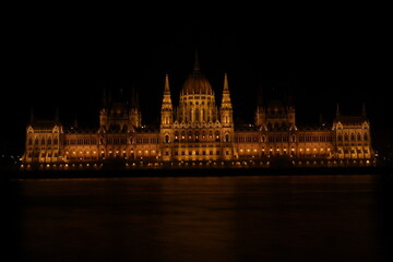 Obraz premium hungarian parliament building