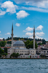 Naklejka premium Istanbul, Turkey: view of the Beylerbeyi Mosque (Hamid-i Evvel Camii) in the Beylerbeyi neighbourhood, built in 1778 by the Ottoman sultan Abdul Hamid I, modified by Mahmud II in 1821